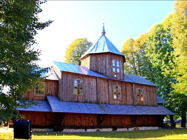 Cerkiew Opieki Matki Bożej w Młynach. Wybudowana pod koniec XVII wieku.  Obecnie Kościół filialny rzymskokatolickiej parafii w Korczowej. W latach 1852-70  prob