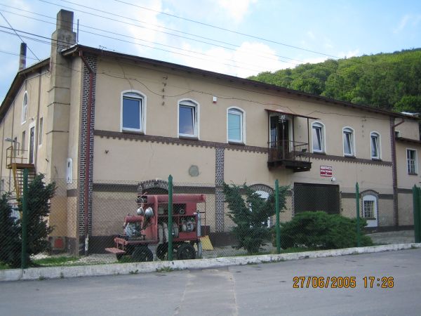 AKTUALNA  SIEDZIBA  OCHOTNICZEJ  STRAŻY  POŻARNEJ