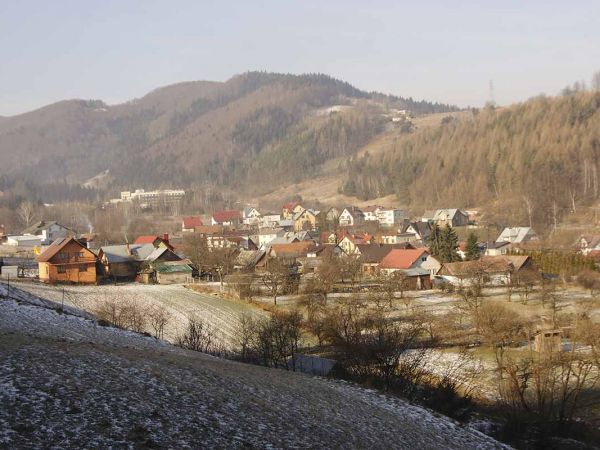 Rytro w promieniach porannego słońca