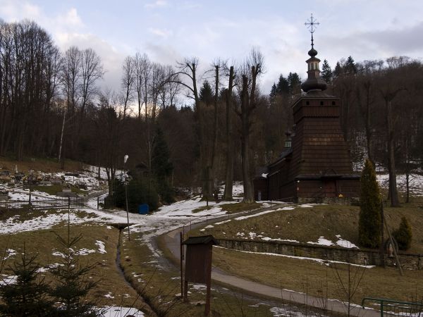 Milik-Drewniana cerkiew  pw. św. św. Kosmy i Damiana