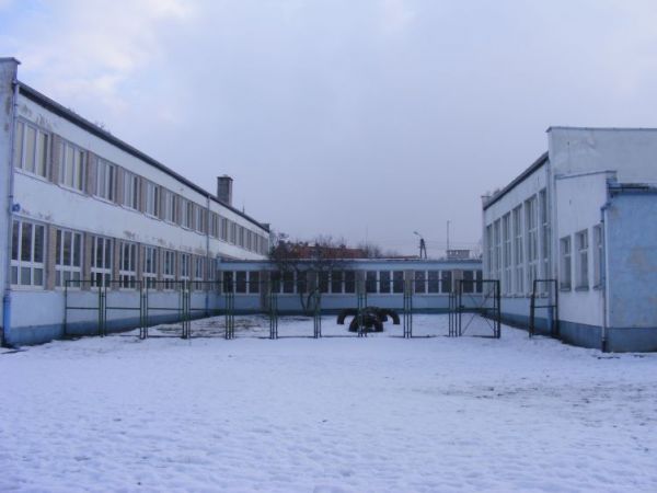Szkoła Podstawowa 4-6 ZDJĘCIE 3