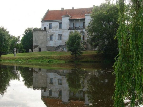 Zamek Szydlowieckich, pozniej przez kilka stuleci Radziwillow.