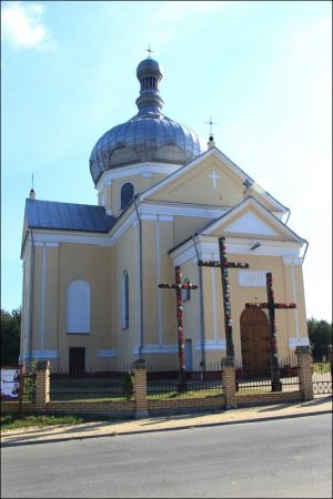 Cerkiew parafii grekokat. pw. Chrystusa Zmartwychwstałego. Jest to budynek murowany z 1880 roku. W latach 1915 - 1921 była odbudowana po pożarze. Obecnie jest t