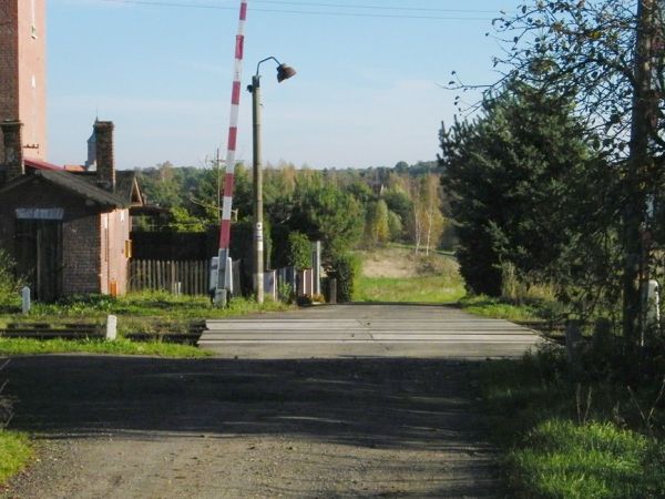 przejazd kolejowy jeśli się nie mylę pilnowany przez dróżnika