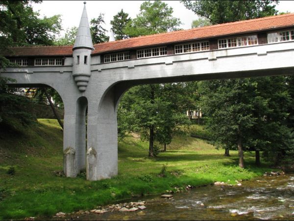 Kryty most nad Białą Lądecką.