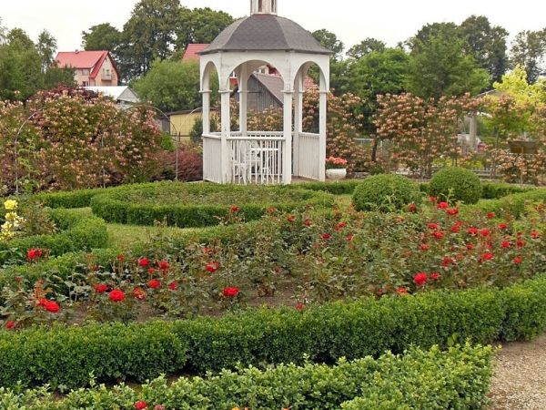 FRANK-RAJ _Ozdobne Ogrody Polskie