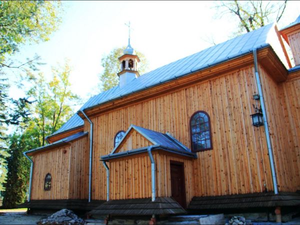 Cerkiew św. Dymitra w Kuźminie - drewniana  cerkiew greckokatolicka . Została zbudowana w 1814 r. Obecnie użytkowana jest jako kościół rzymskokatolicki pw. Matk