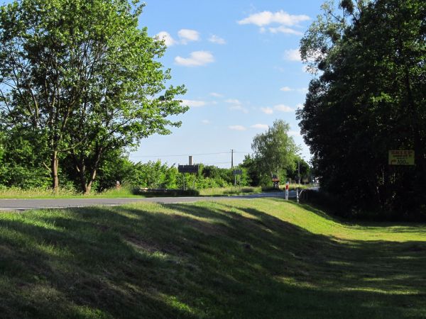 Skansen starych przedmiotów gospodarstwa rolnego oraz domowego, dodatkowo odpoczynek w trakcie podróży drogą nr 25 między Bydgoszczą a Tucholą  przy smacznym je