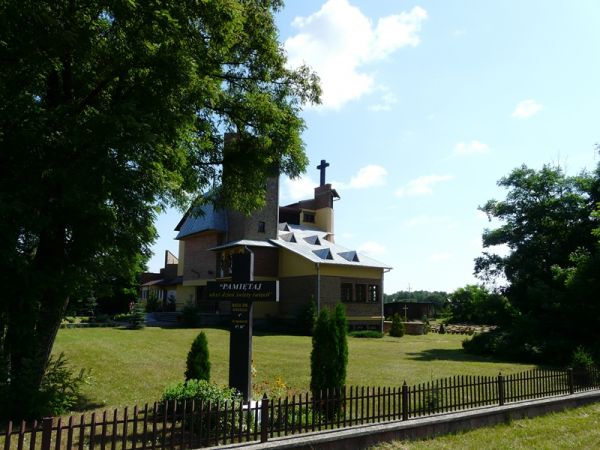 Kościół w Okunince