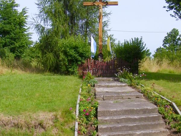 W tej wsi był kościół wojna czy inne przyczyny zburzyły dom modlitwy