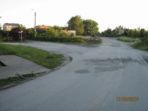 Wyrazów - skrzyżowanie ul. Wyścigowa, Prosta i Krzywa