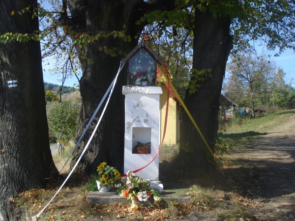 Skrzętla - kapliczka przydrożna