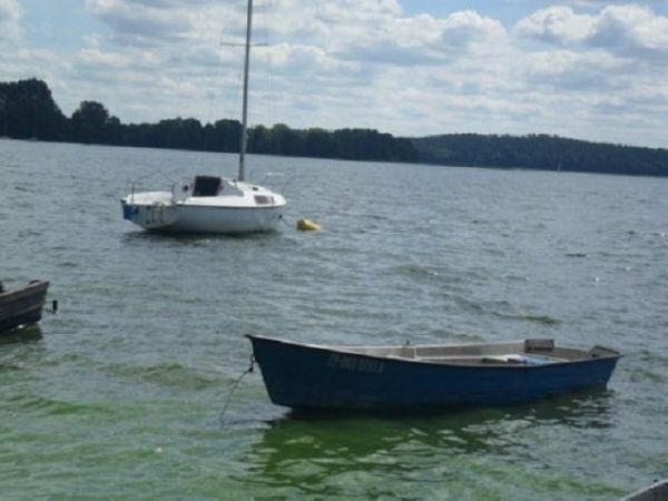 WIDOK NA JEZIORO I TRANSPORT WODNY:)