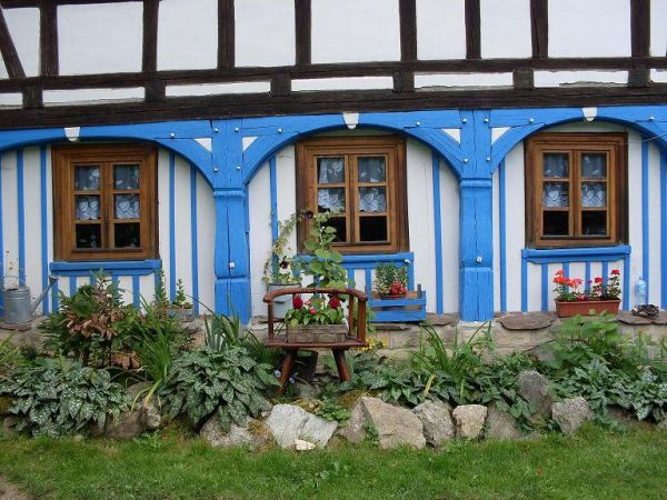 Educare i piękny styl łużycki...