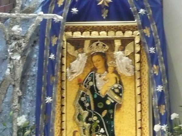 Obraz Matki Bożej  Pięknej  Miłości z XVI w wypożyczony z parafii p.Sw.Marcina i  Mikołaja