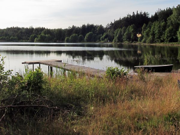 Nad jeziorem Gogolinek w Czarnym - ośrodek wczasowy