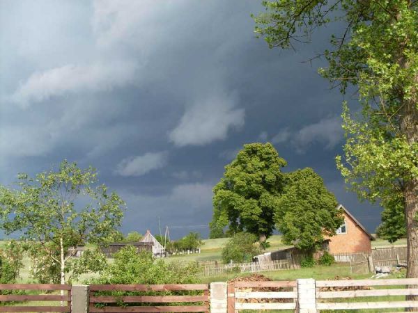 W RADAŃSKIEJ PRZED BURZĄ.