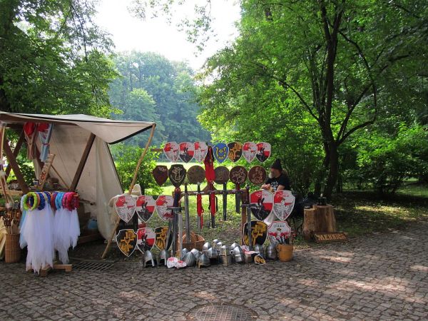 W żywieckim parku Habsburgów .