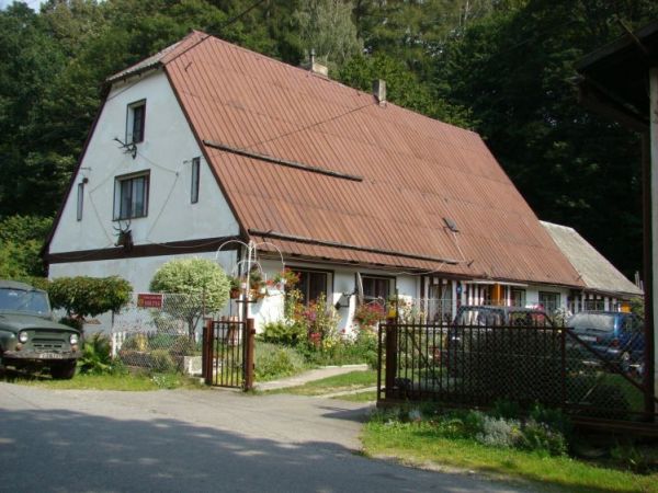 Leśniczówka w Skrzynce.