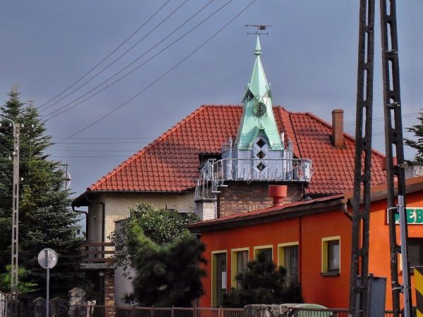 Ciekawa wieżyczka przy Malinowej