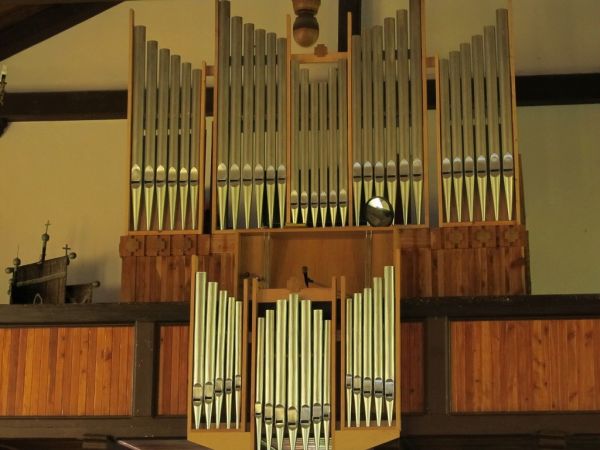 Wnętrze kościoła p.w. św. Józefa Oblubieńca w Hucie Kalnej