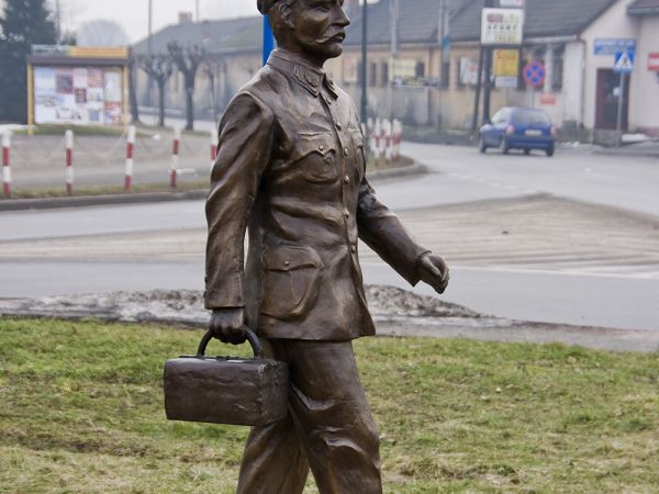 Nowy Sącz.
Pomnik Kolejarza