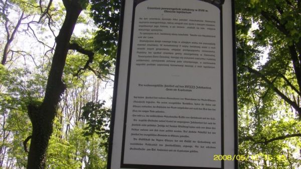 Tablica informacyjna - cmentarz ewangelicki