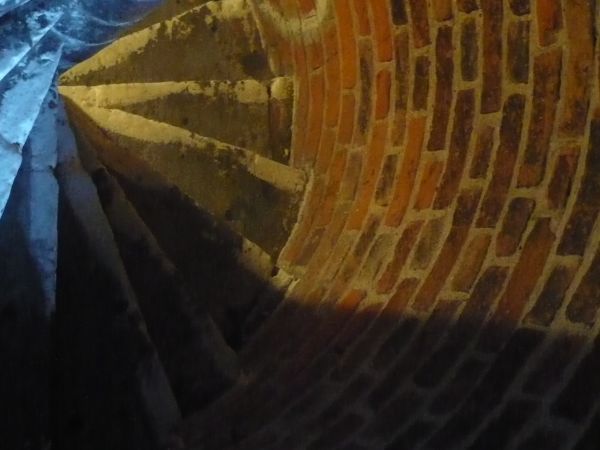 Tak się wchodzi na wieżę na początku.