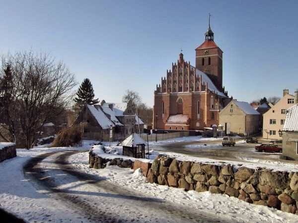 Widoki przy zamku krzyżackim.