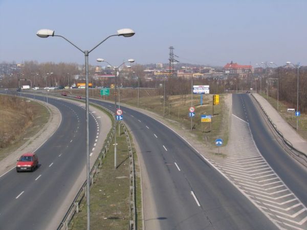 Obwodnica Bytomia i Piekar Śl. (911)  widok na miasto Piekary Śląskie