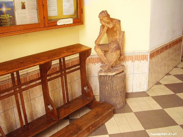 W przedsionku bocznego wejścia