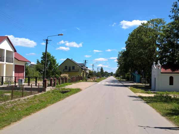 A to Brzostków właśnie.Trochę nie widać mieszkańców ale musimy to jakoś przeżyć.