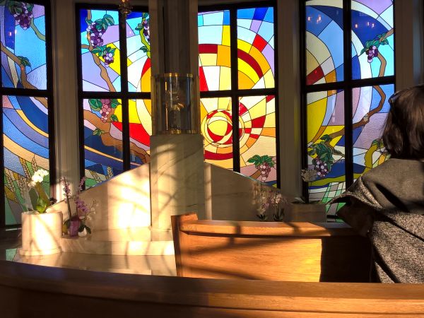 Najświętszy Sakrament w kaplicy adoracji ,kościół św.Brata Alberta Kraków.