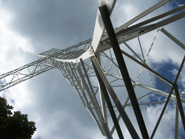 Krzyż na Chełmcu 48 metrów wysokości Największy Krzyż w Polsce i Europie ma 48 metrów wysokości .