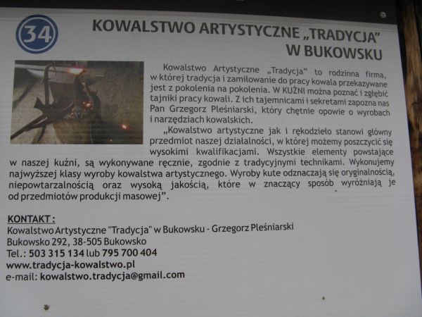 ta pracownia - z tego co słyszeliśmy - to reklamy nie wymaga, bo "nazwisko kute było przez pokolenia" no, ale informacja dla "obcych, nie znających terenu" jakb