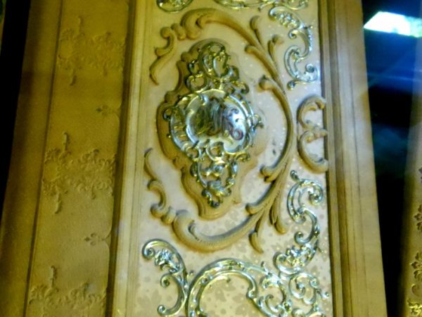 Prezent jubileuszowy.