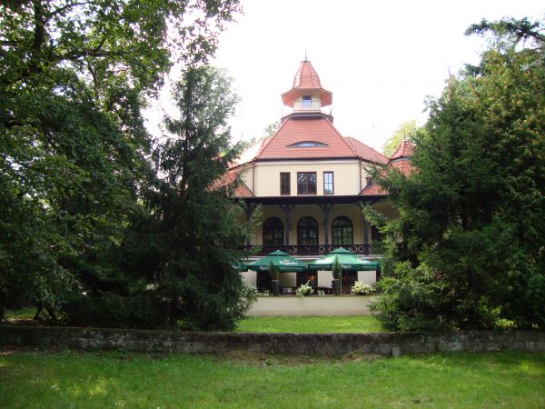 Dworek -Kasyno-Centrum kultury