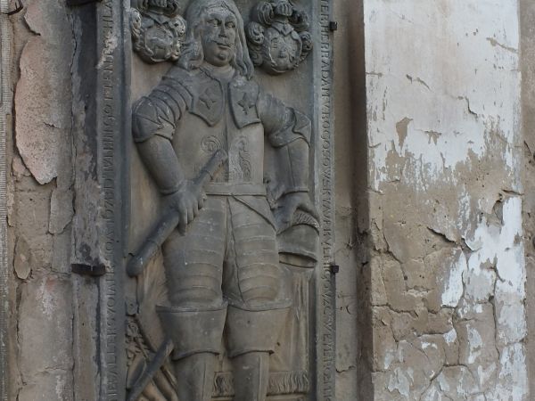 Epitafium Adama Rogosowskyego w południowej ścianie kościoła