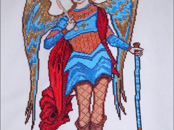 Drewniana filialna cerkiew greckokatolicka p.w. św. Michała Archanioła w Krasicach . Cerkiew wzniesiona w roku 1899. W latach 50. XX wieku została opuszczona .