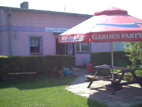 JEDEN Z POPULARNIEJSZYCH SKLEPÓW W TEJ MIEJSCOWOŚCI