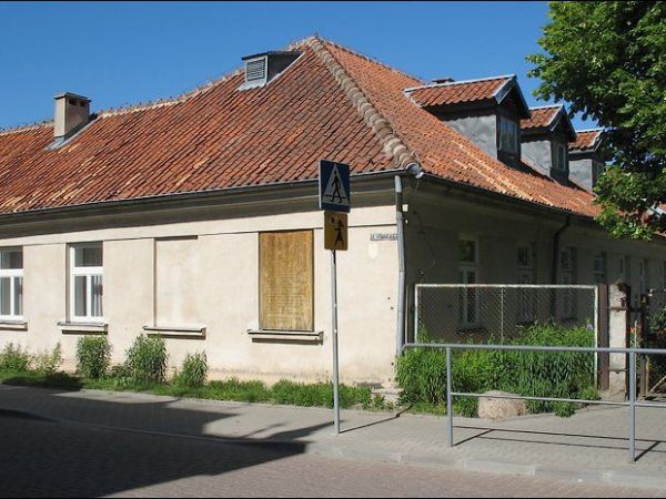 "Dom Jansena" - zbudowany w latach 1836/66 przez Wilhelma Zacherta i w 1866 odkupiony przez przemysłowca Johanna Jansena