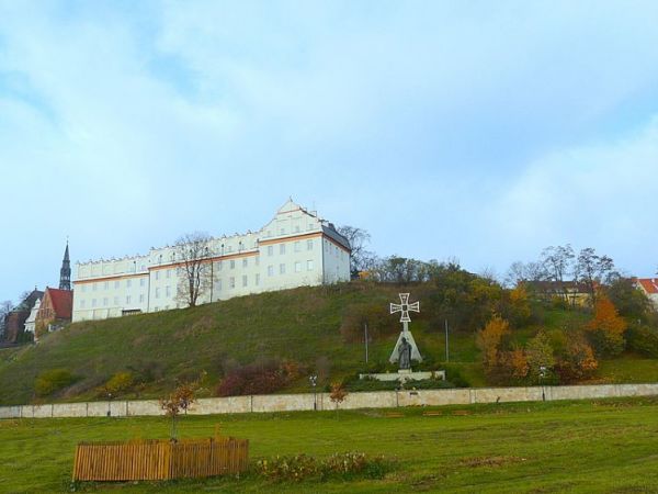 Panorama z pomnikiem Papieża