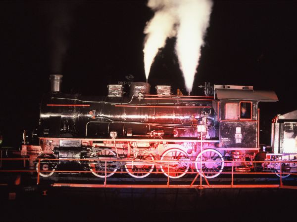 Wolsztyn, Parowozownia w Wolsztynie. Pokaz Para Światło Dźwięk, w przeddzień Parady Parowozów.