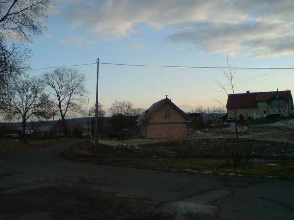 Widok od strony krzyża w kierunku Zaręby