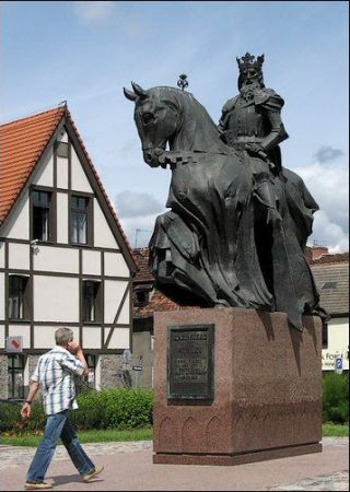 Pomnik króla Kazimierza Wielkiego, założyciela Bydgoszczy (19.04.1345 r.)