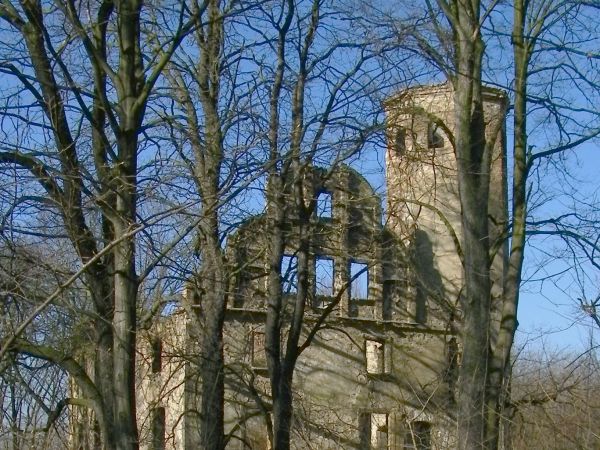 to co widać resztki pałacu