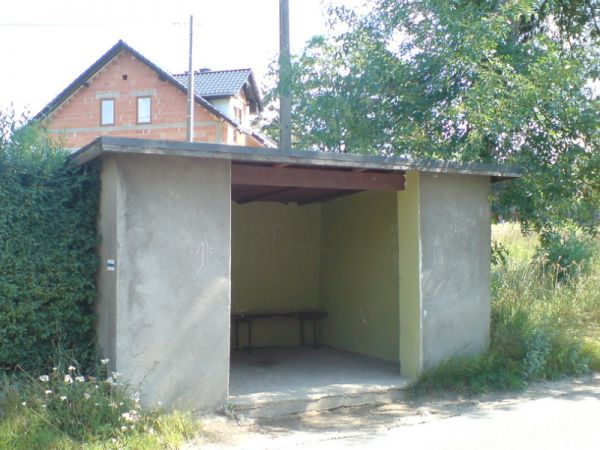 Przystanek autobusowy-WESOŁÓWKA