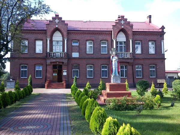 Sosnowiec-Niwka. Plebania przy Parafii Św. Jana Chrzciciela.