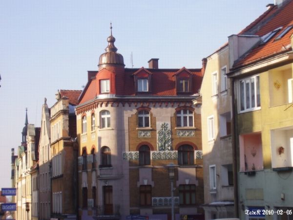 Budynek "po liftingu" - Sierpnia80/Mickiewicza