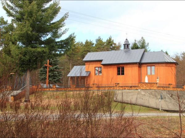 Dawna , parafialna cerkiew greckokatolicka p.w. Narodzenia NMP w Mołodyczu. Obecnie filialny kościół rzymskokatolicki .